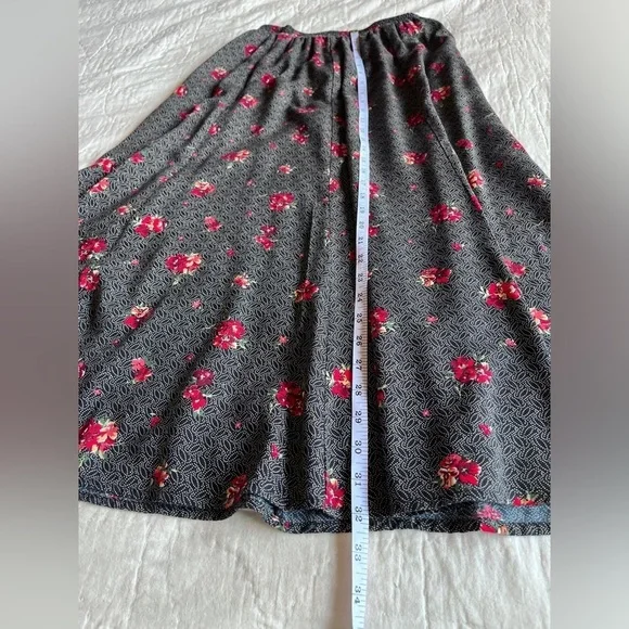 Liz Baker Essentials Skirt size Small Petite - Picture 3 of 5